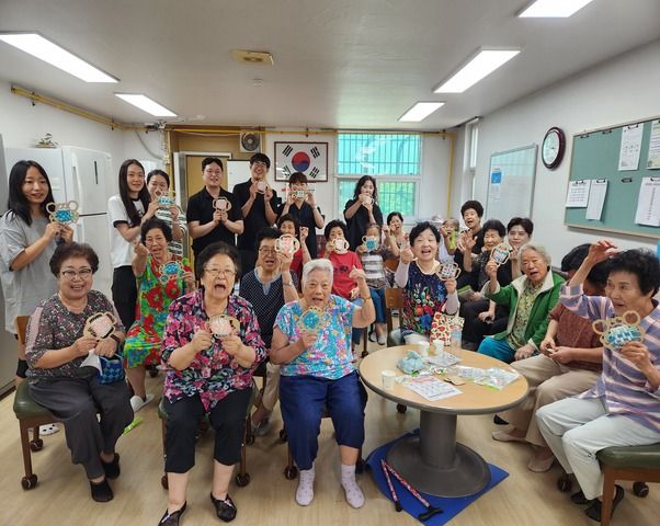 [경로당] 마포구시설관공단 연계 13세대가 함께하는 그린 업! 클린 경로당 실시