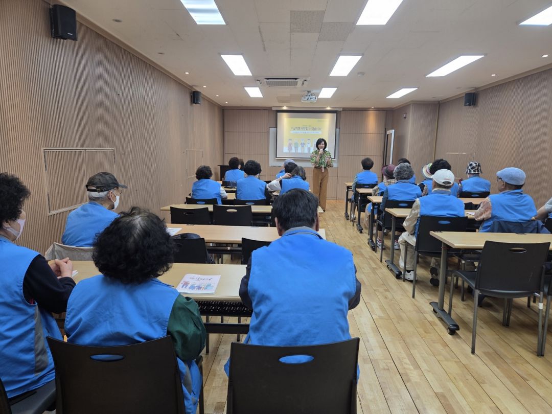 [노인일자리] 시니어도우미 3차 활동교육 실시