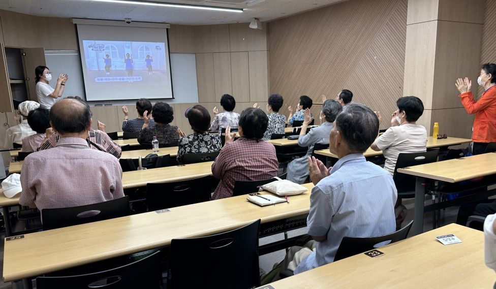 [기능회복]인지·운동 게임 훈련 프로그램 「스마트 플레이」 3회기 실시