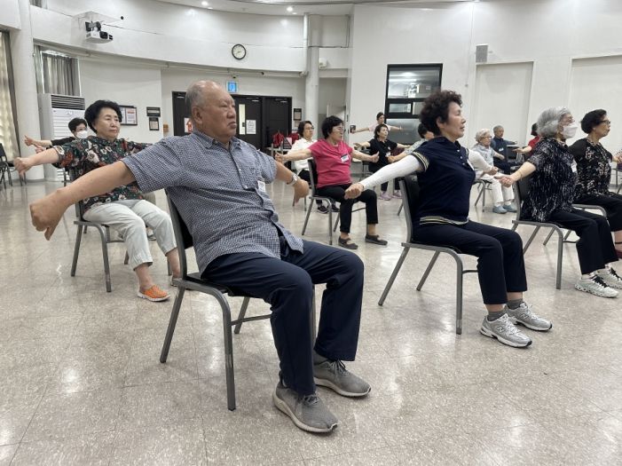 [기능회복] 2024 치매 예방 운동프로그램 「뇌튼튼 몸튼튼」 8회기 실시