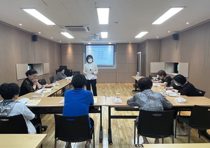 [상담] 사별 여성 1인가구 어르신을 위한 애도 강점관점 집단 프로그램 <웰바이> 5회기 실시