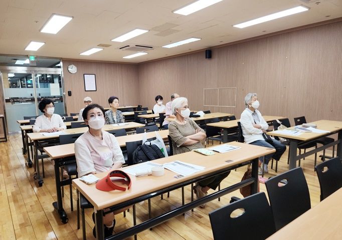 [평생교육] 2023년 한걸음에 닿는 마포구 동네배움터 ‘60+ 선배시민 동네배움터’ 선배시민 아카데미 3기 4회기 실시