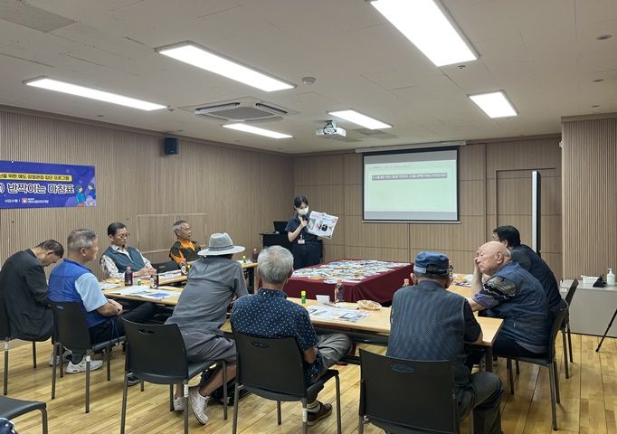 [상담] 사별 남성 1인가구 어르신을 위한 애도 강점관점 집단 프로그램 <웰바이> 3회기 실시