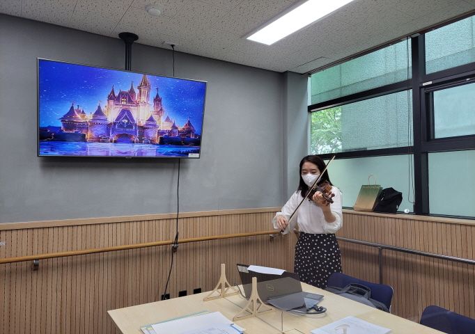 [건강증진] 소그룹 우울완화 통합예술치료<토닥토닥> OT 및 사전검사 실시