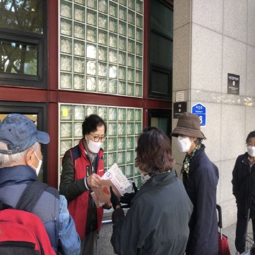 [노인자원봉사] 마포치매예방봉사단 치매 포스터 & 치매인지워크북 배부 봉사활동